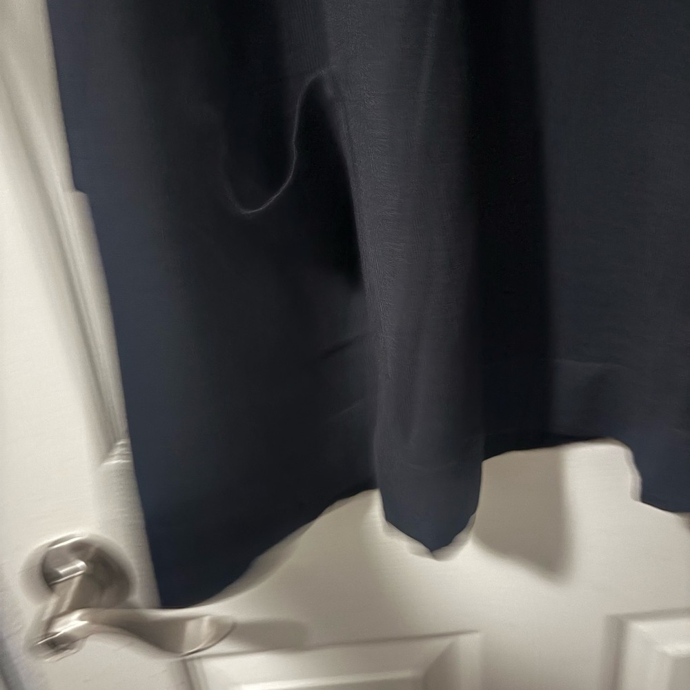 Black NIP Lightweight Sweater With Pockets - Picture 4 of 5